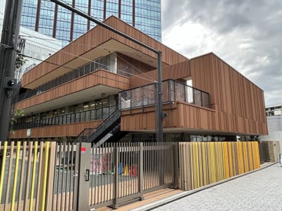 聖徳学園三田校舎外観